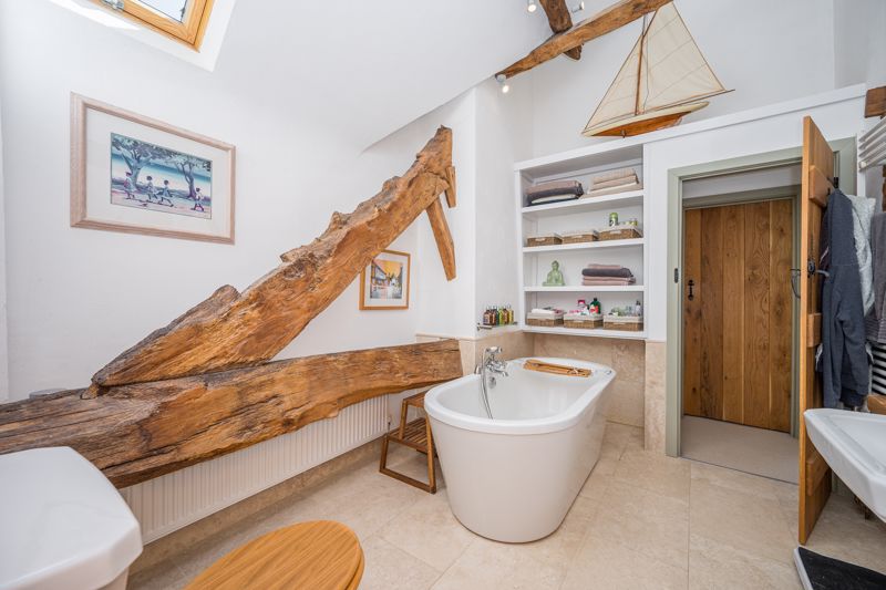 En-Suite Bathroom- click for photo gallery